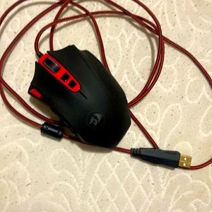Selling a Redragon M901 Wired Gaming Mouse